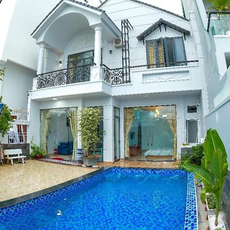 Villa hoàng hoa thám bãi sau Vung Tau Esterno foto