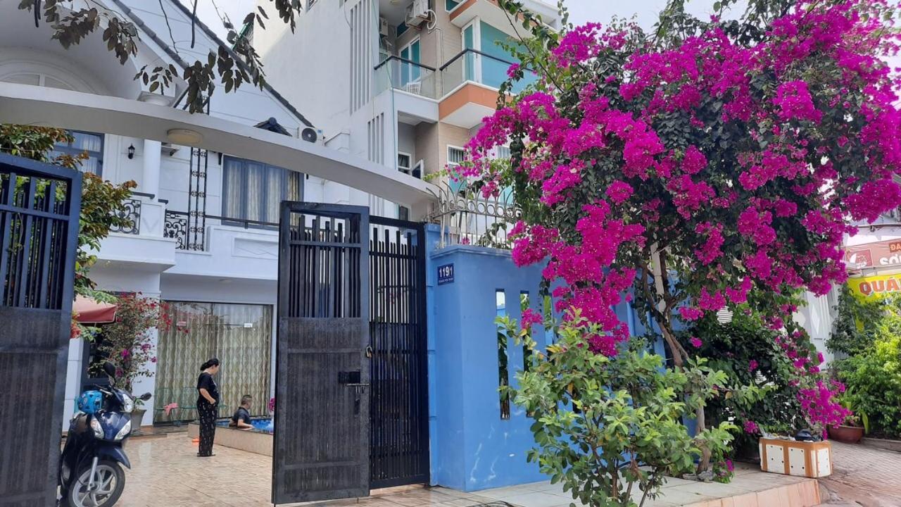 Villa hoàng hoa thám bãi sau Vung Tau Esterno foto