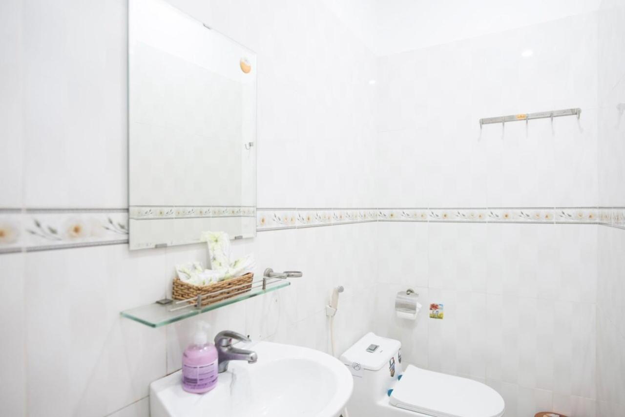 Villa hoàng hoa thám bãi sau Vung Tau Esterno foto